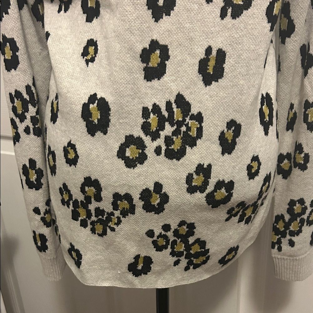 CAbi Cream Floral Cardigan Sweater style 5277   B - Picture 7 of 9